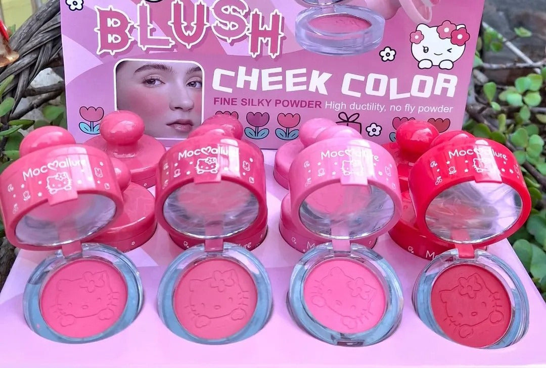 Hello kitty blush with applicator