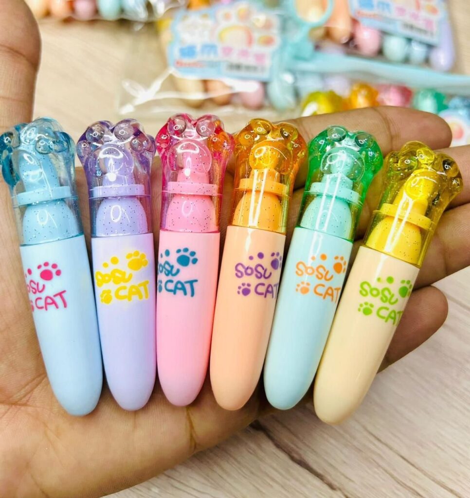 Kawaii paw highlighters