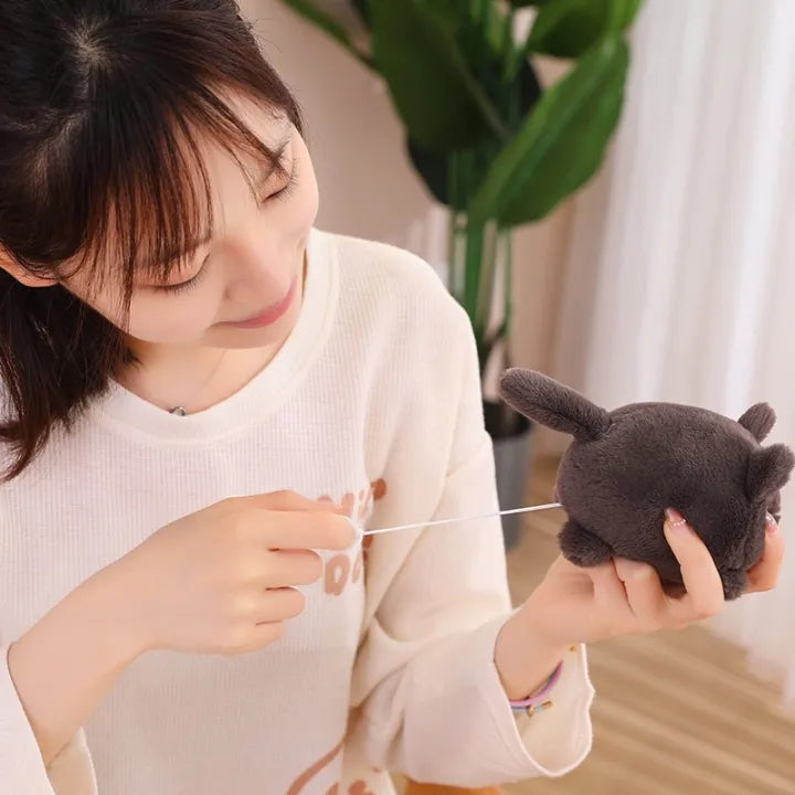 Rotating tail keychain
