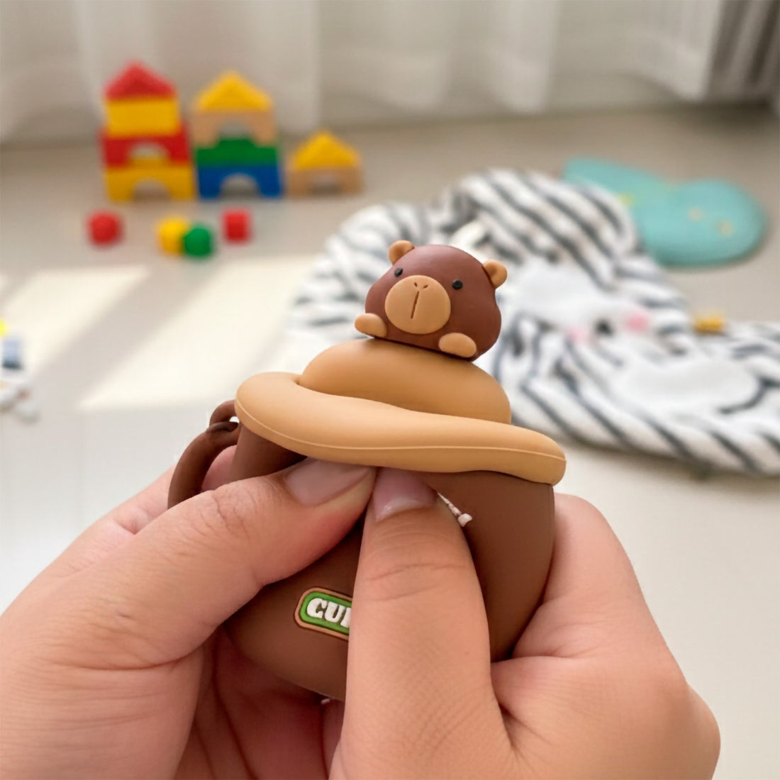 Pop up cup keychain