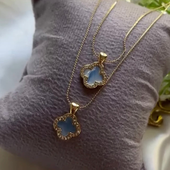 Blue aurora neckpiece