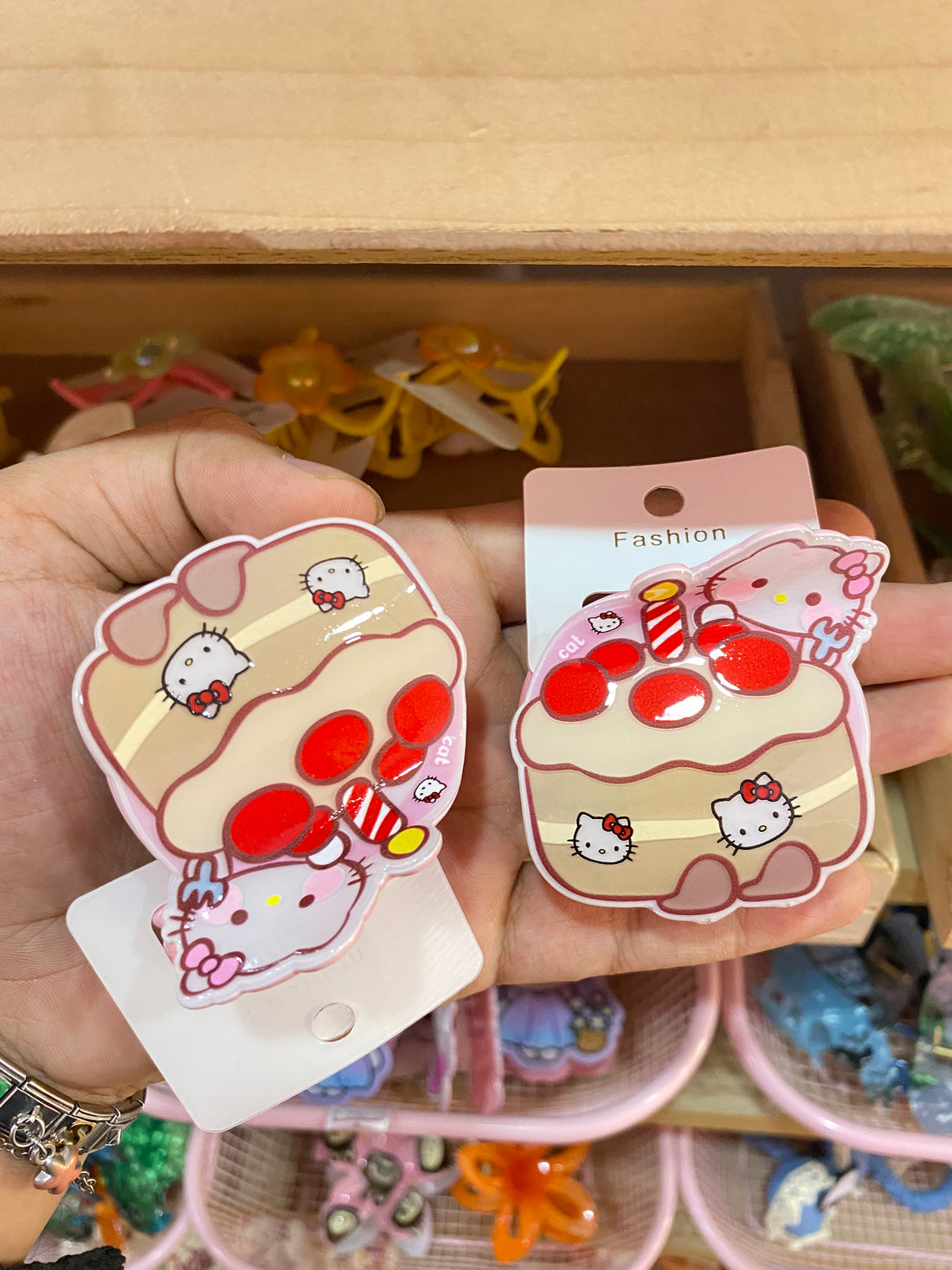 Hello kitty claw clip