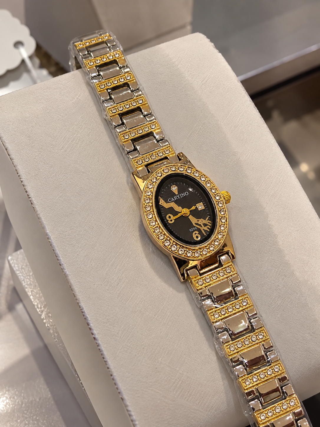 Regal noir two-tone watch