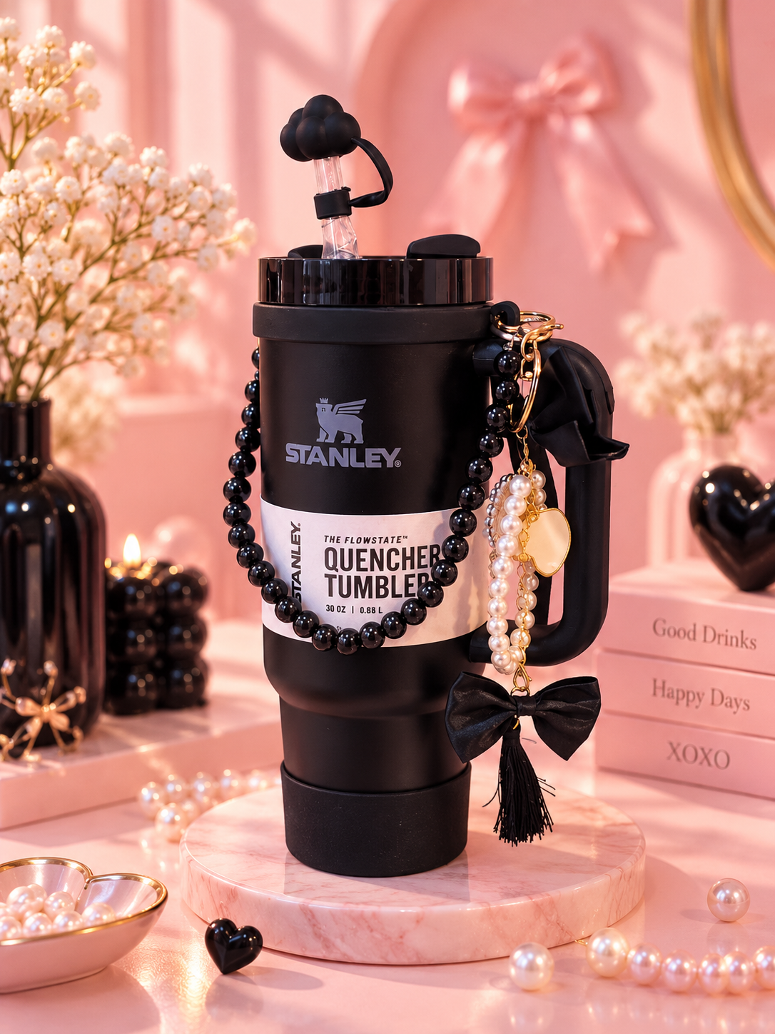 Charm tumbler with straw