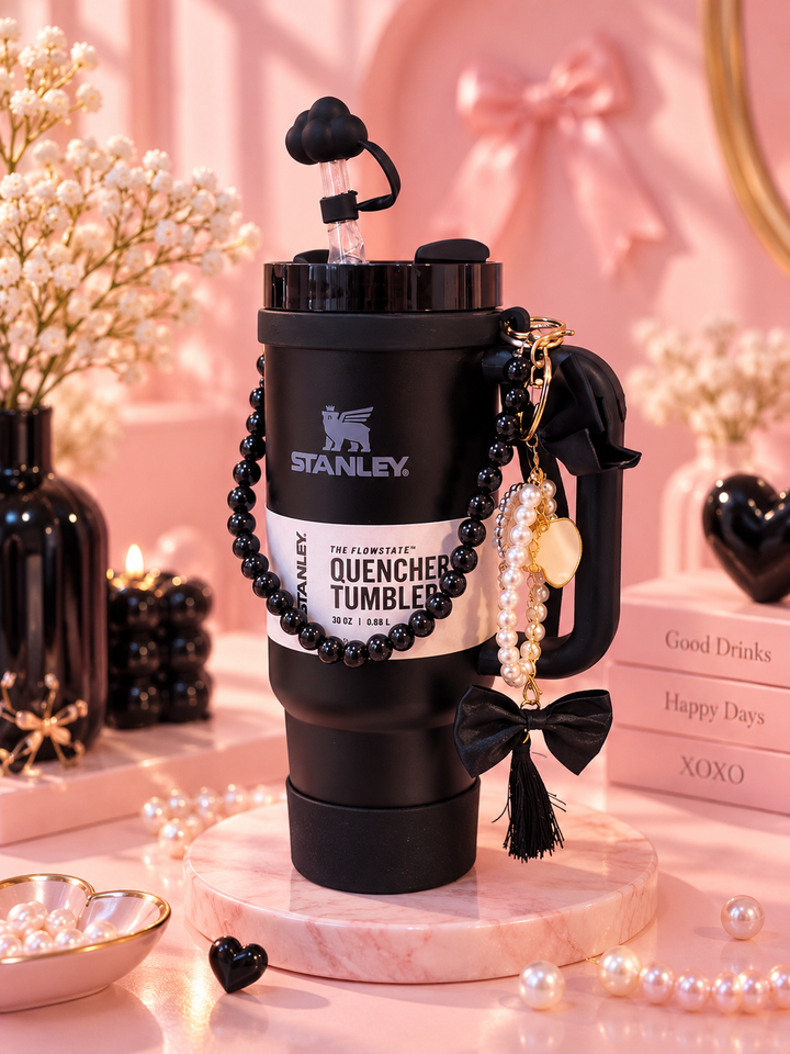 Charm tumbler with straw