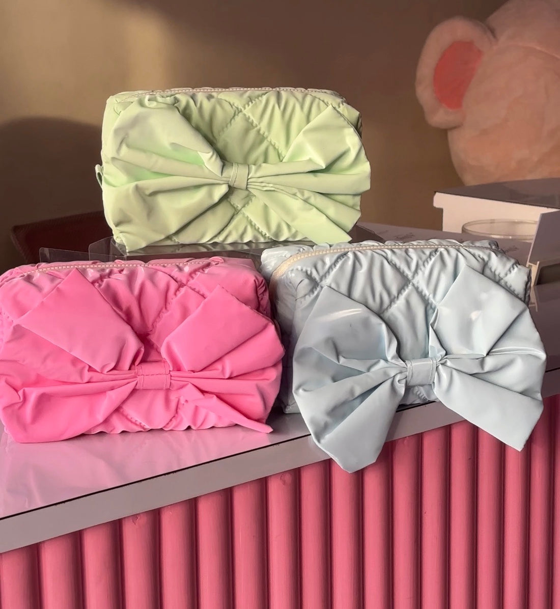 Bow multipurpose pouch