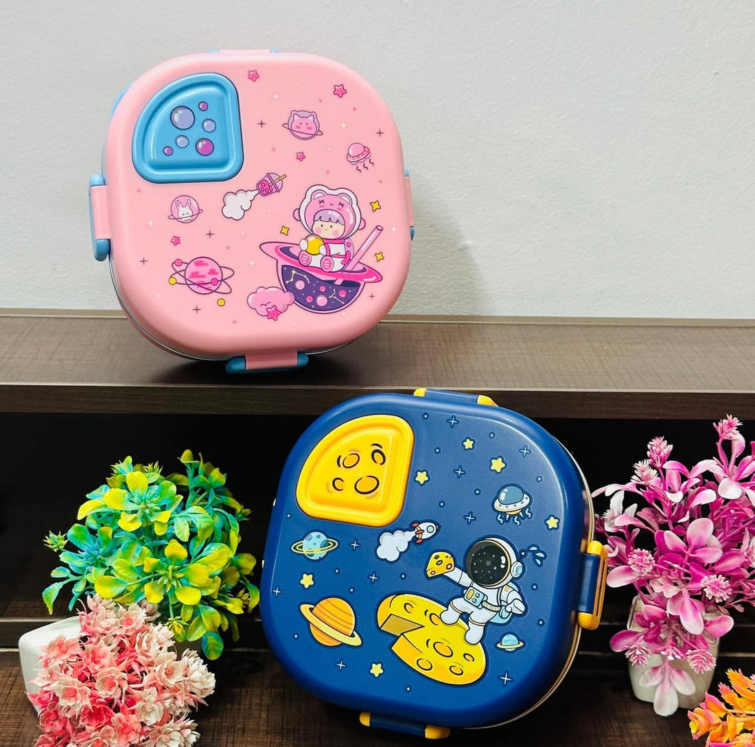 Space themed lunch box