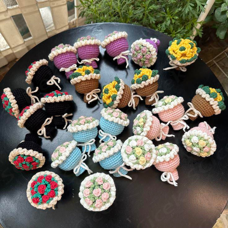 Flower crochet bouquet keychain