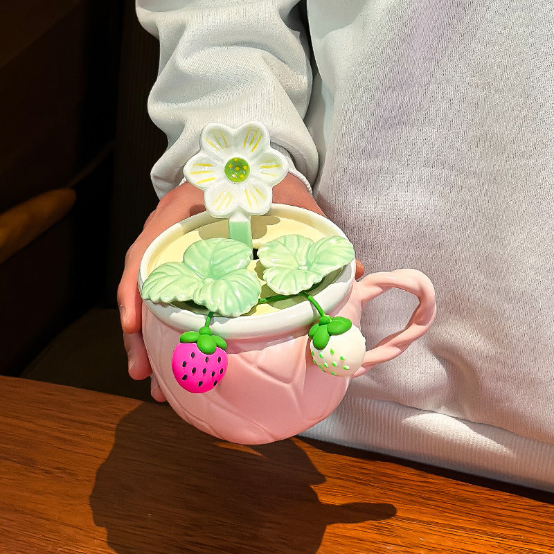 Pinteresty strawberry mug with lid and spoon