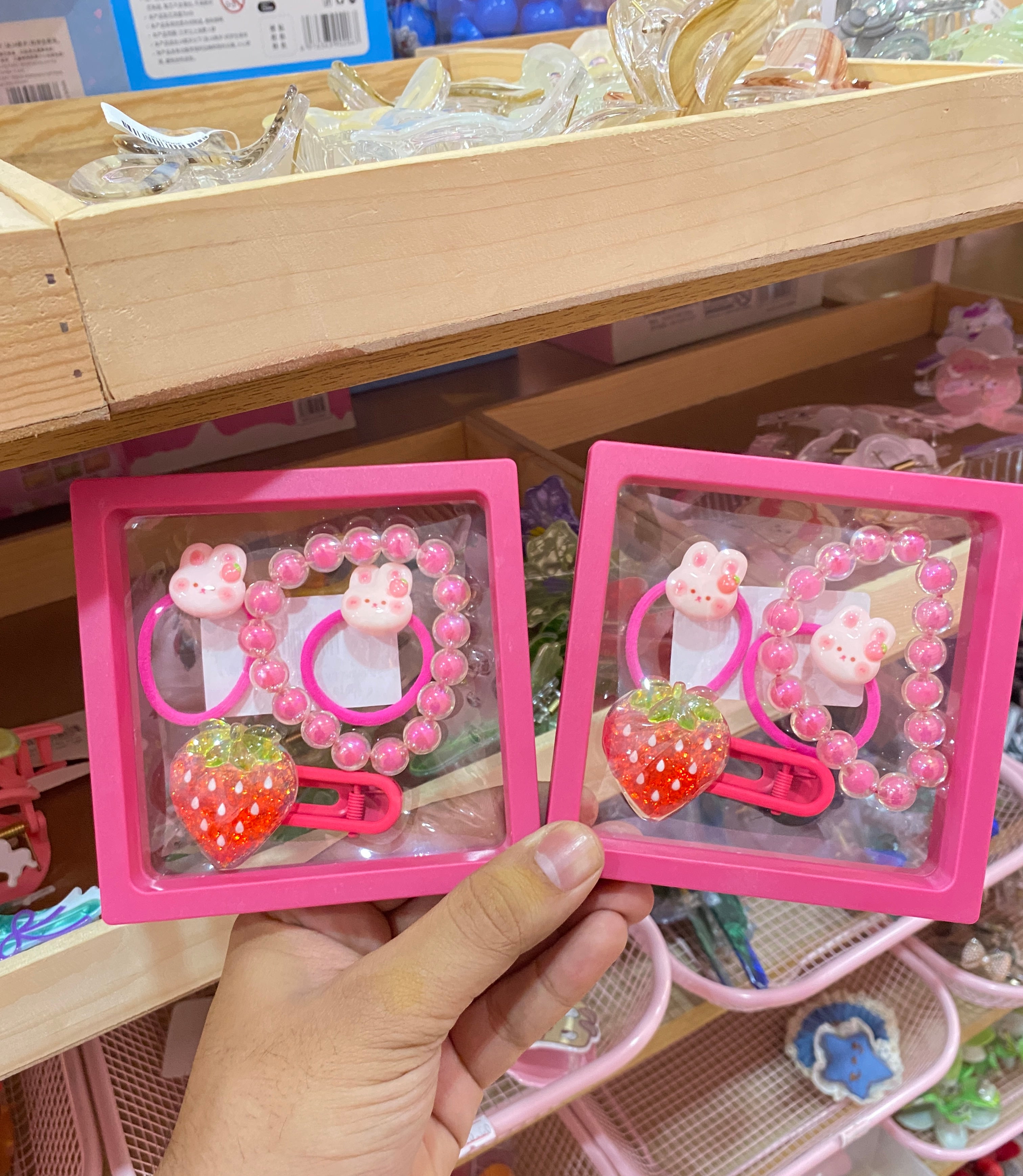Strawberry accessories set