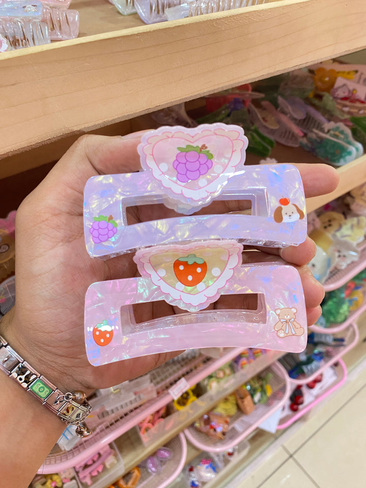 Kawaii fruit clutcher