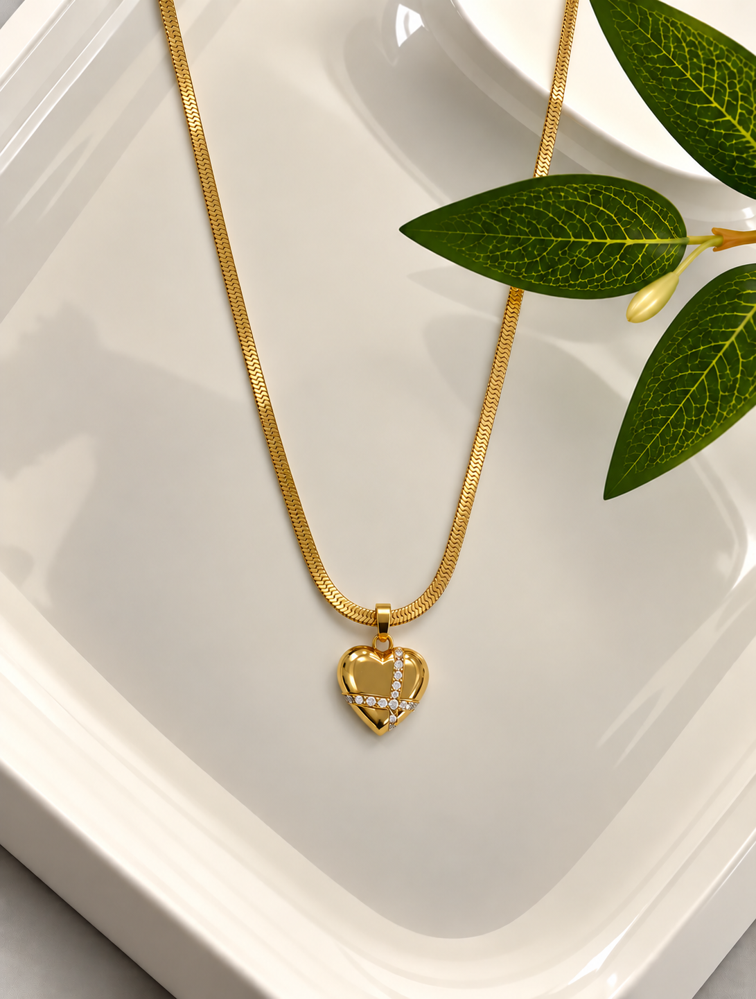 Amore crown neckpiece