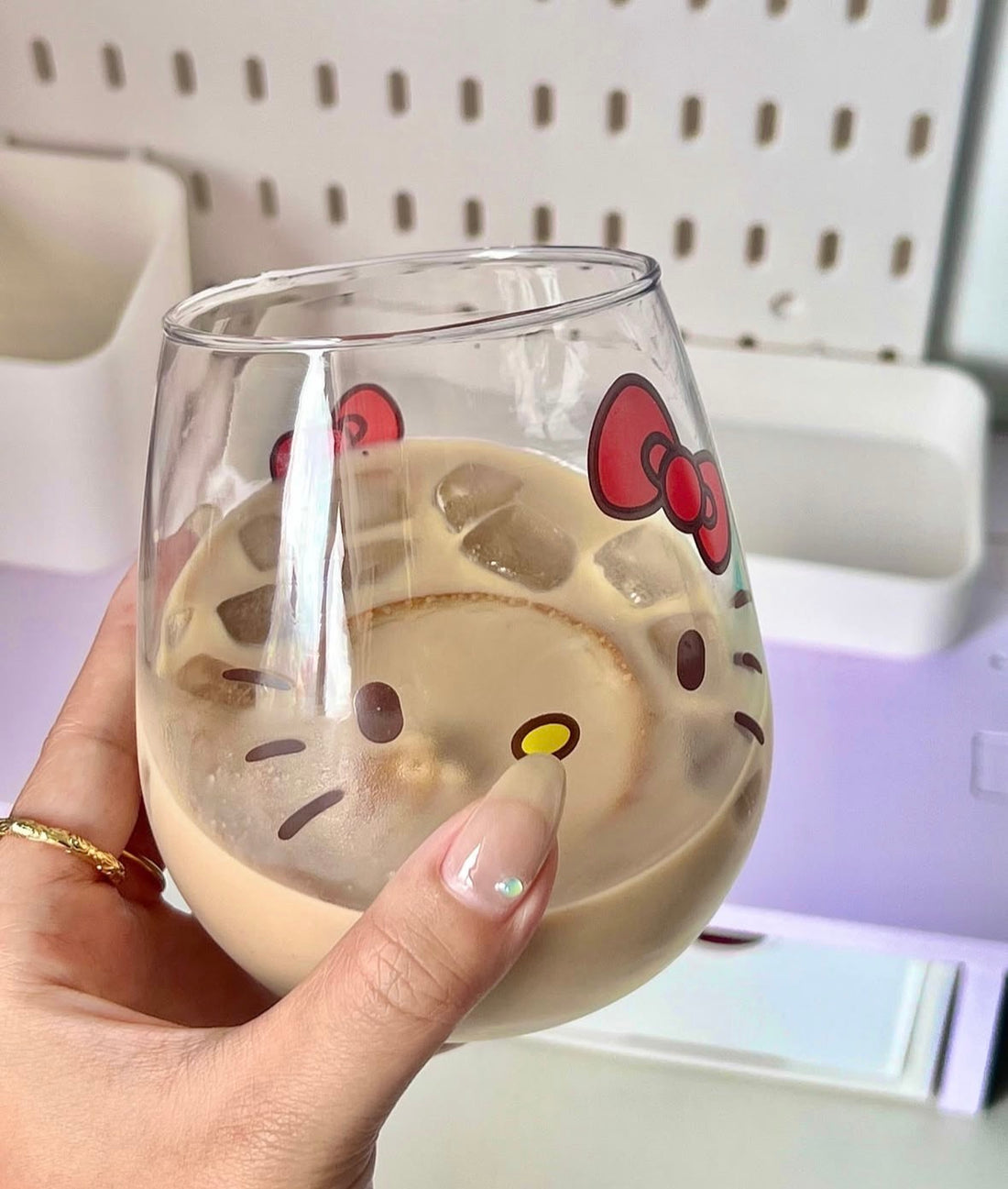 Hello kitty glass cup