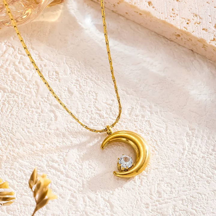 Moon star neckpiece