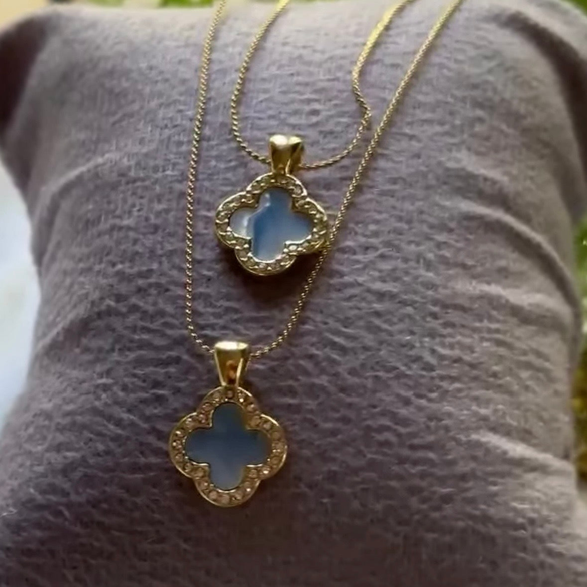 Blue aurora neckpiece