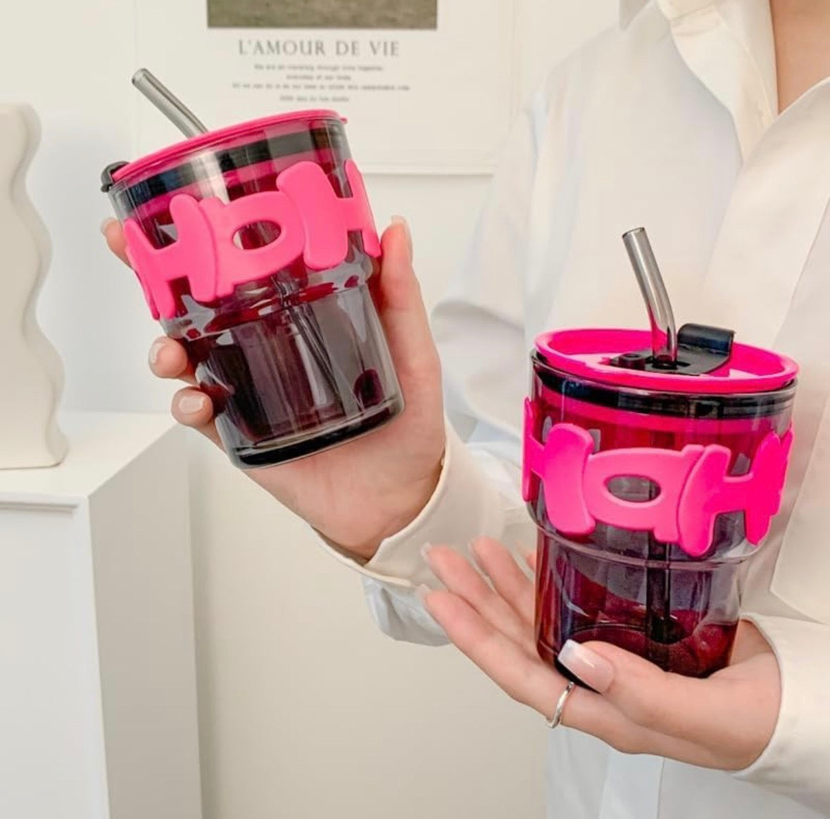 Hohoho pink and black glass sipper