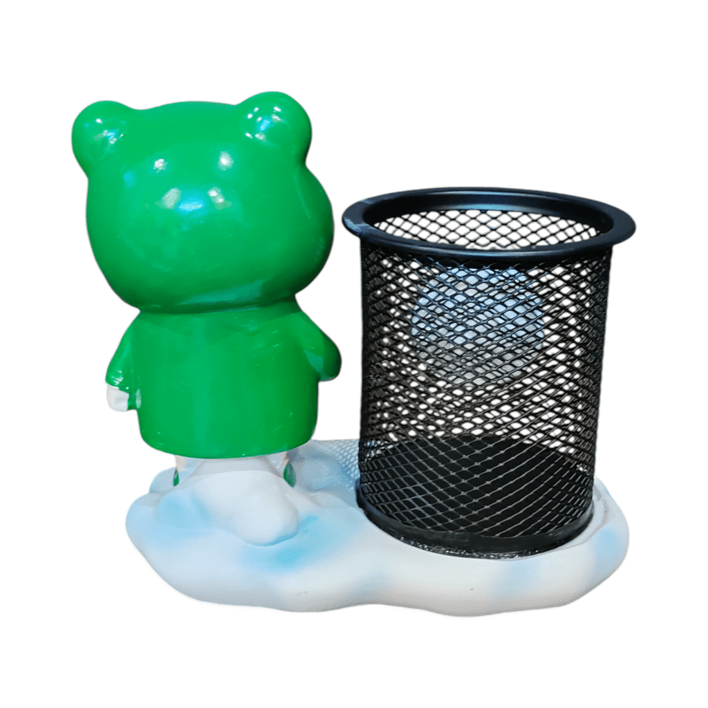 Crayon Shinchan pen stand