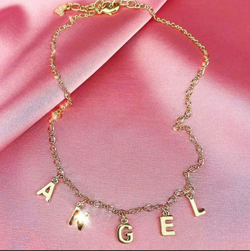 customised name drop pendant