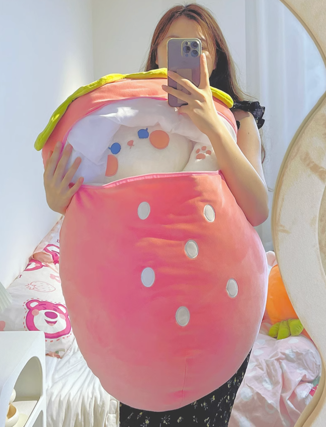 Surprise strawberry 32cm