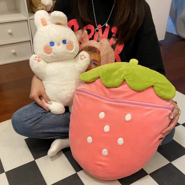 Surprise strawberry 32cm