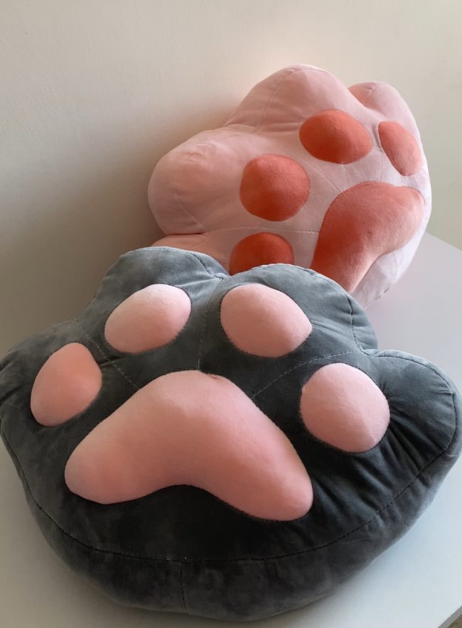 Paw pillow with blanket