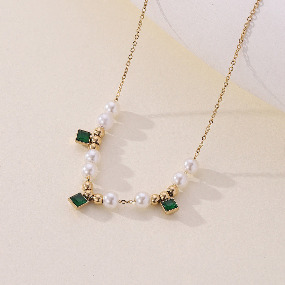 Royal Emerald & Pearl Station Necklace