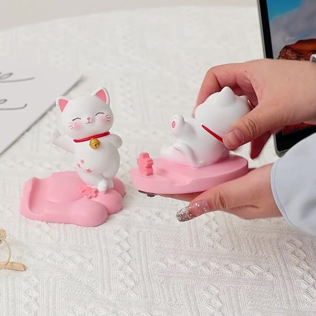 Kawaii cat mobile stand